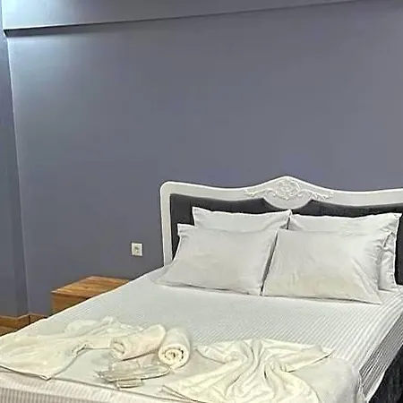 Kadikoey Cemre מלון
